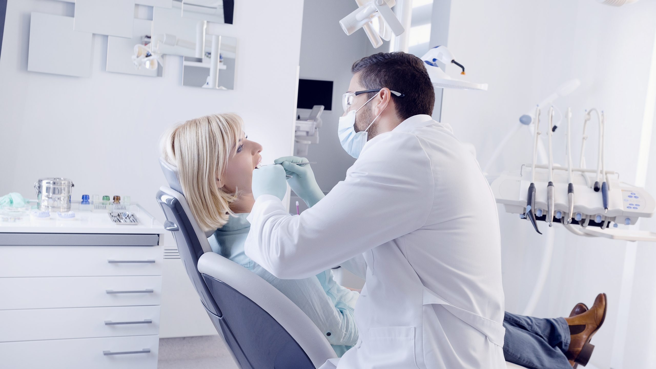 Dentist in Lancing, TN